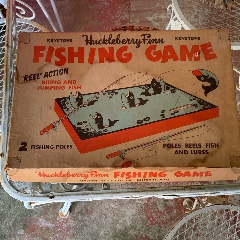 Vintage Huckleberry Finn Fishing Game Mode No. 555 Keystone Reels Fish